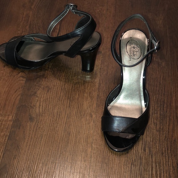 Cute black high heels - Picture 2 of 8